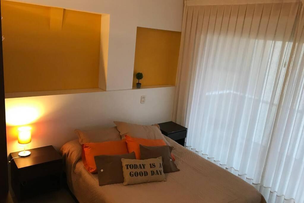 Appartement Cozy, Lots Of Light, Great Location